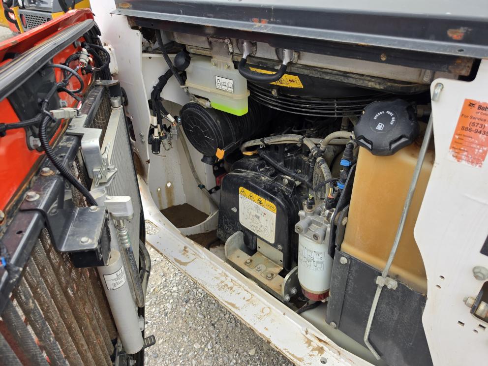 Image for 2021 Bobcat T76