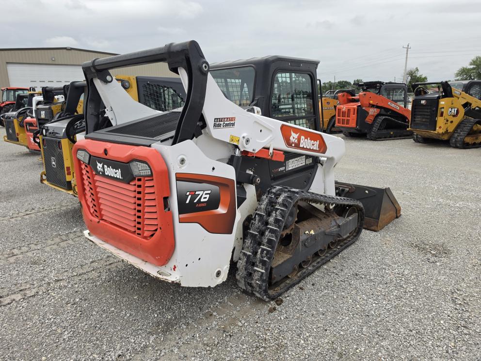 Image for 2021 Bobcat T76