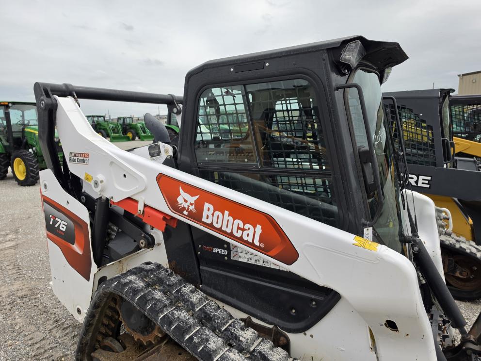 Image for 2021 Bobcat T76