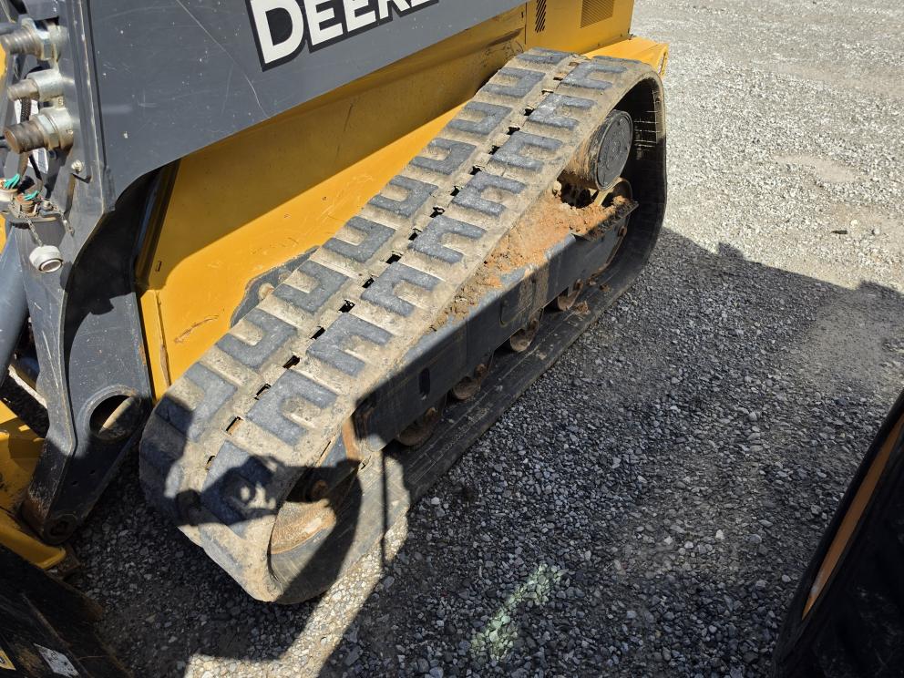 Image for 2023 John Deere 325G