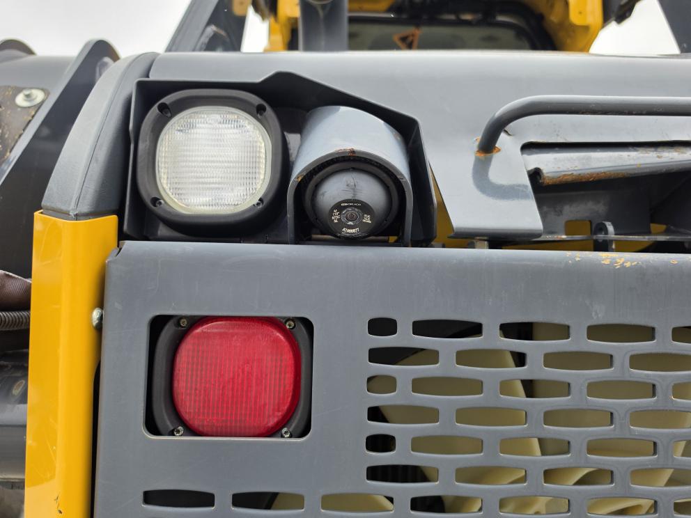 Image for 2023 John Deere 325G