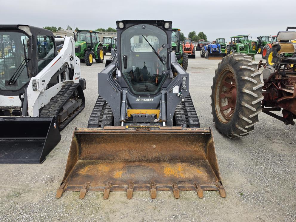 Image for 2023 John Deere 325G