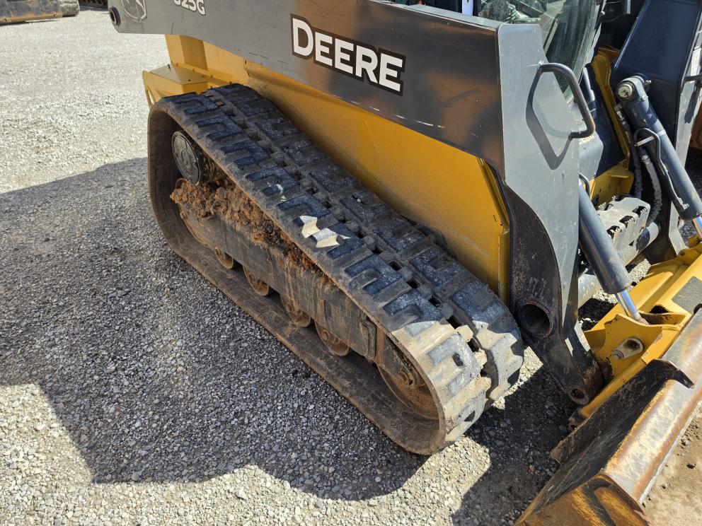Image for 2023 John Deere 325G