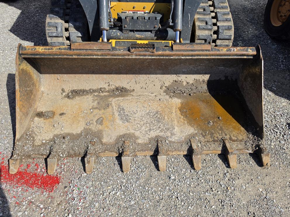 Image for 2023 John Deere 325G