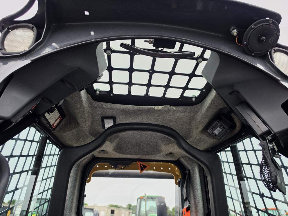 Image for 2023 John Deere 325G