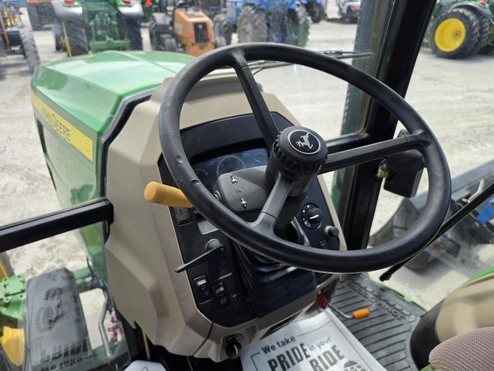 Image for 2014 John Deere 6115D