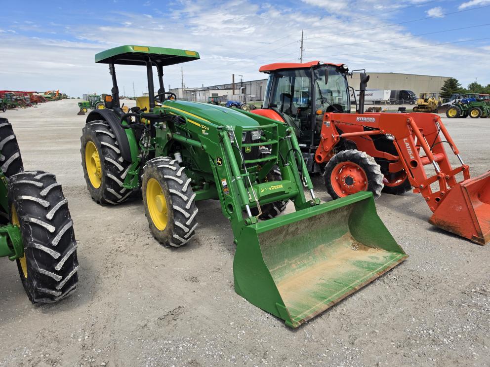 Image for 2022 John Deere 5090E