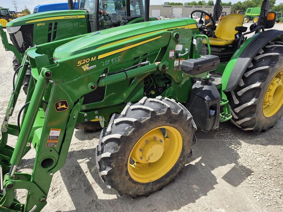 Image for 2022 John Deere 5090E