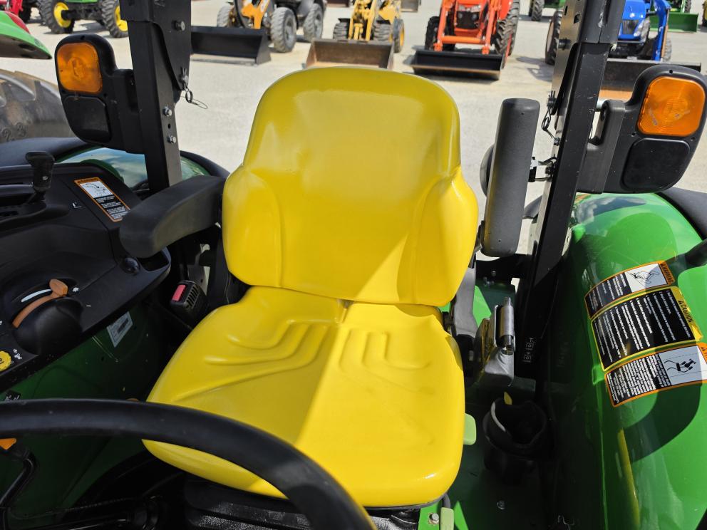 Image for 2022 John Deere 5090E