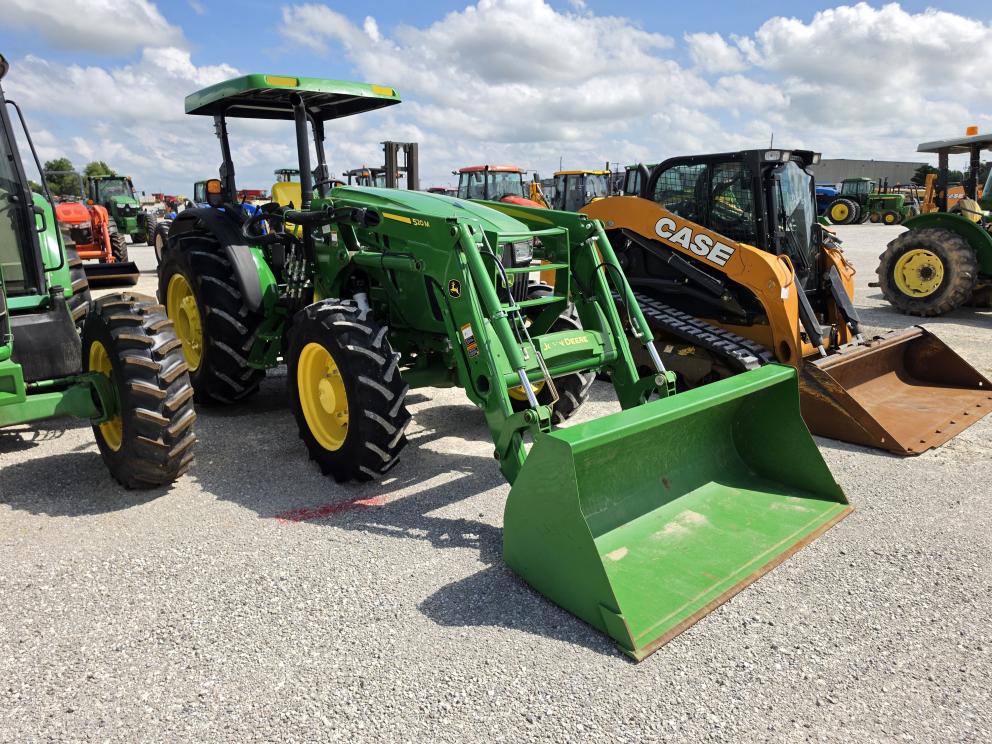 Image for 2022 John Deere 5090E