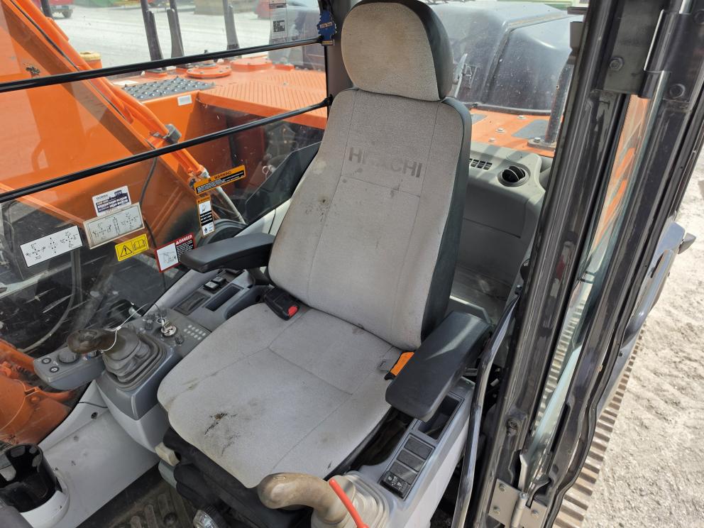 Image for 2021 Hitachi ZX210LC-6N