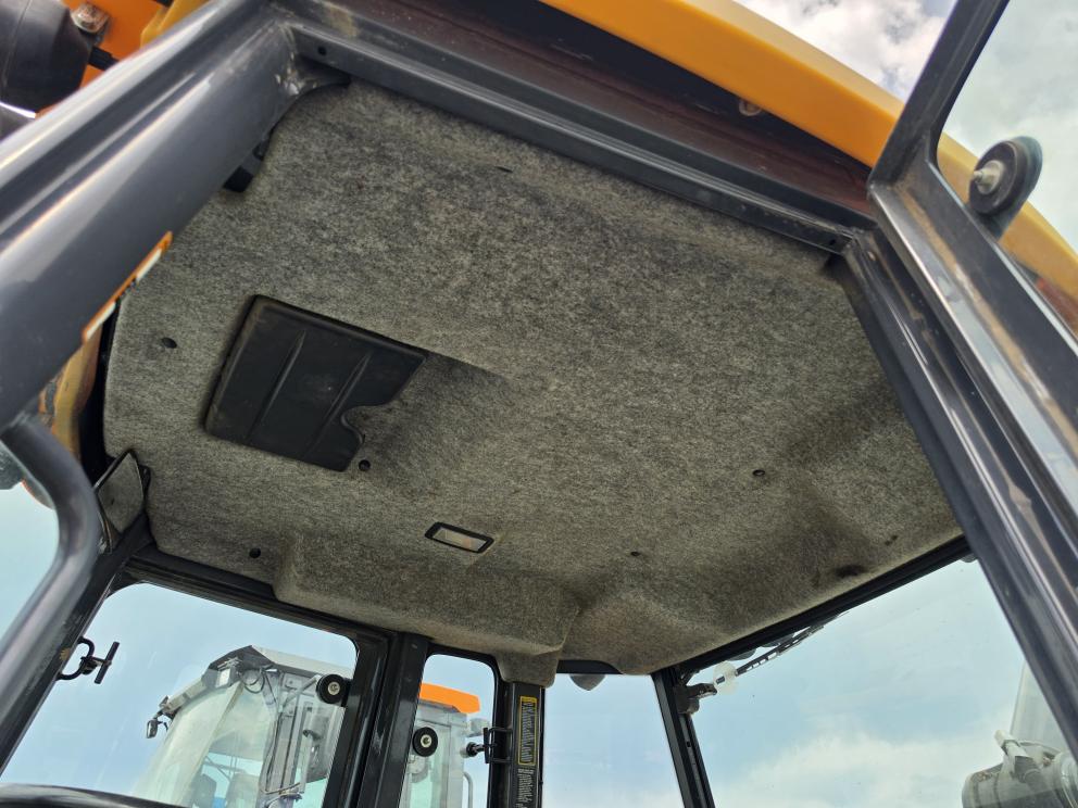 Image for 2016 John Deere 310SL HL
