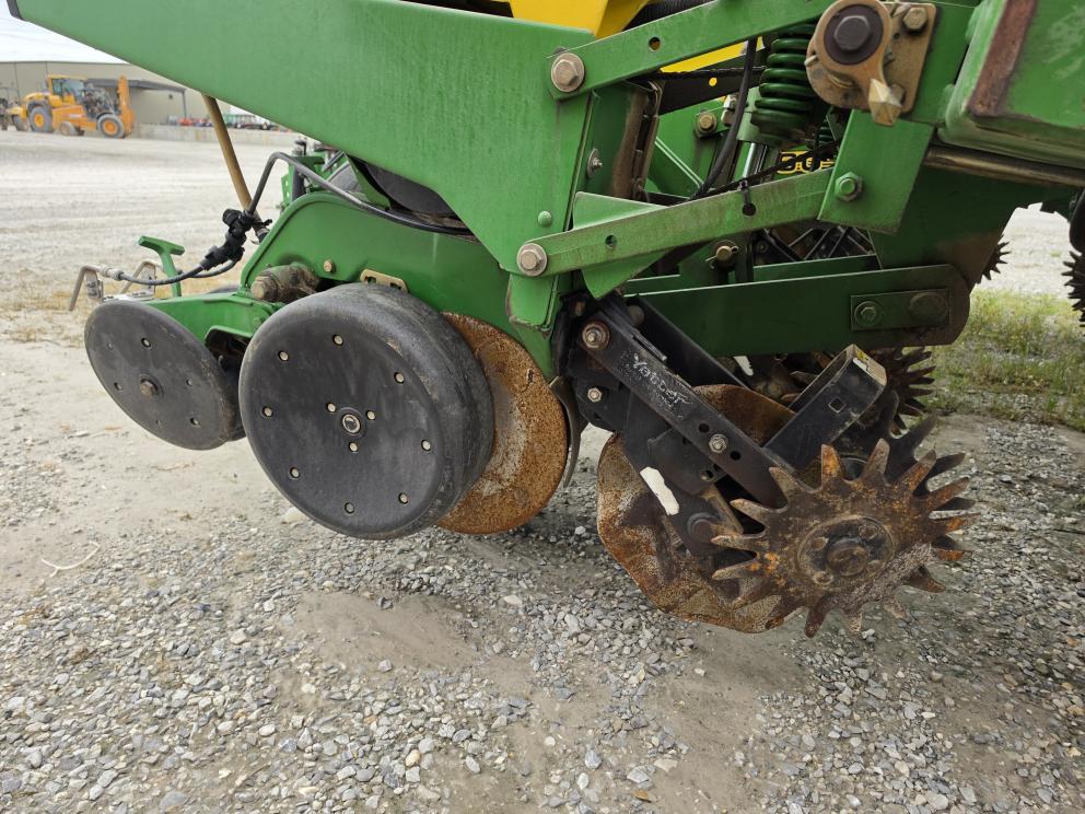 Image for 1997 John Deere 1760