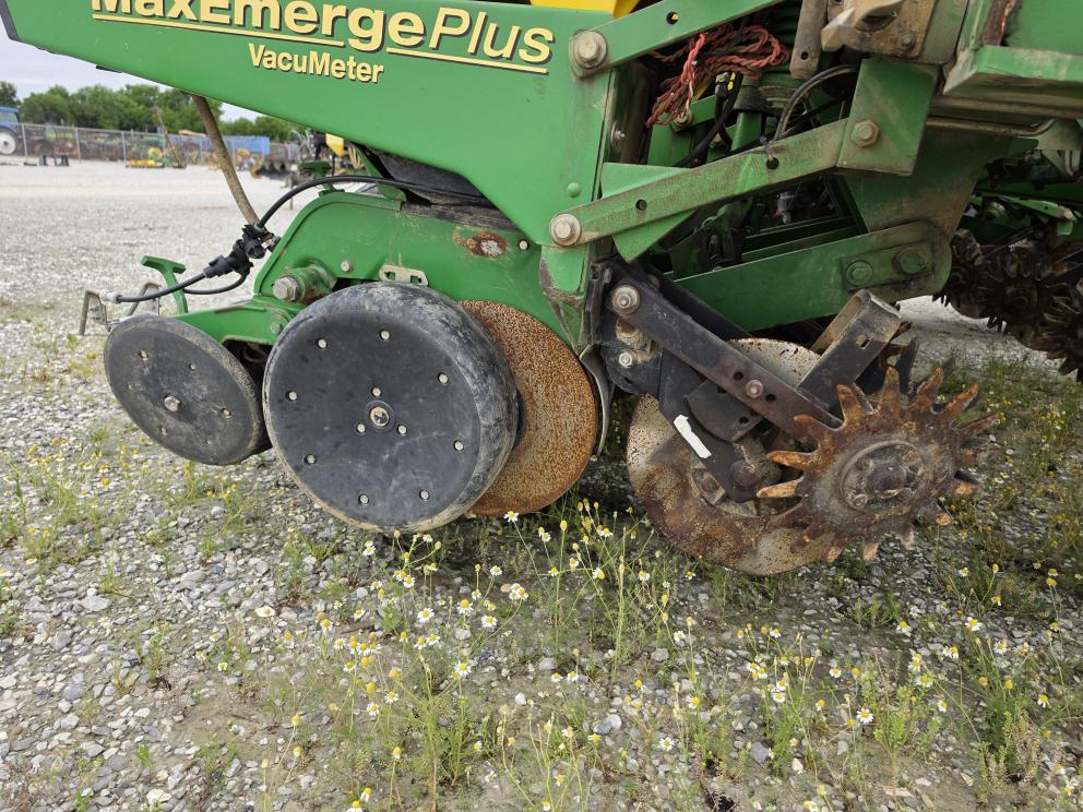 Image for 1997 John Deere 1760