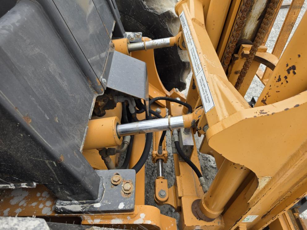Image for 2011 Case 586G