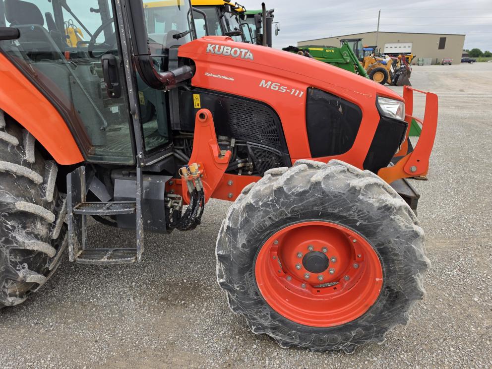Image for 2019 Kubota M6S-111