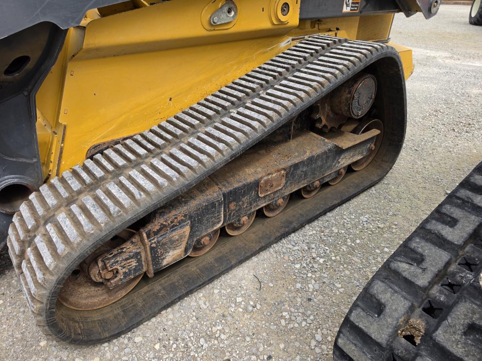 Image for 2018 John Deere 333G