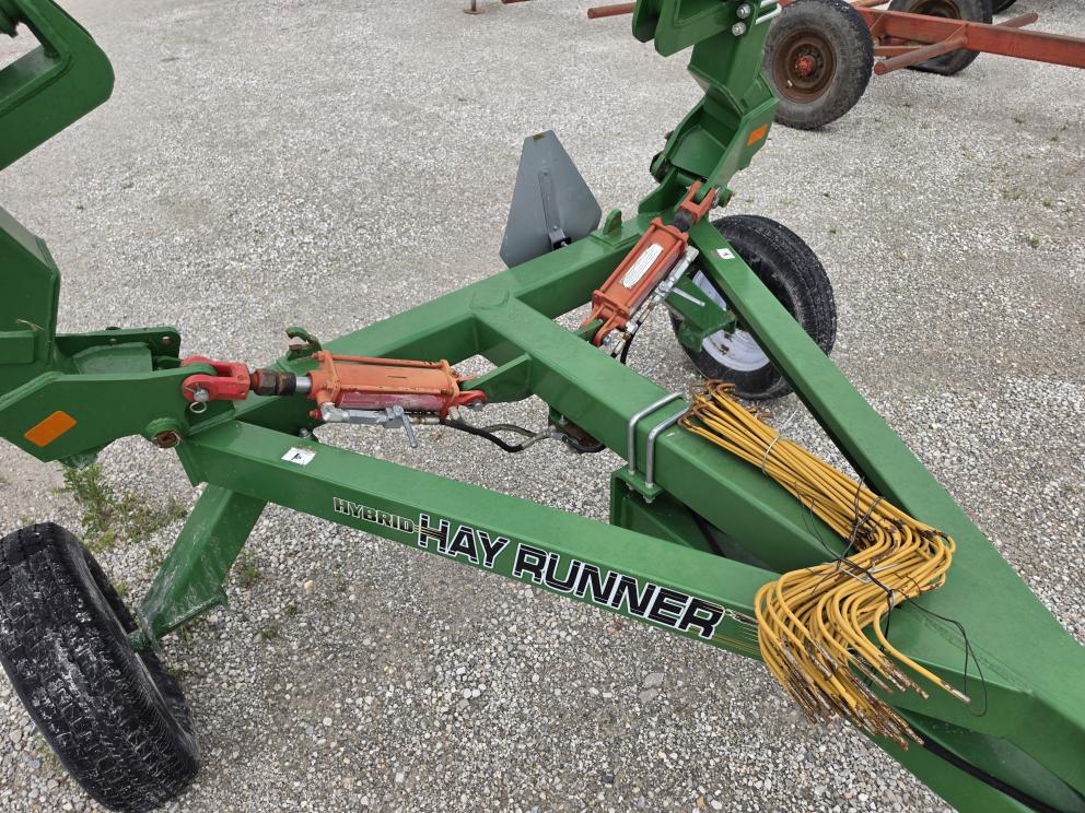 Image for 2013 Ogden Hybrid Hayrunner