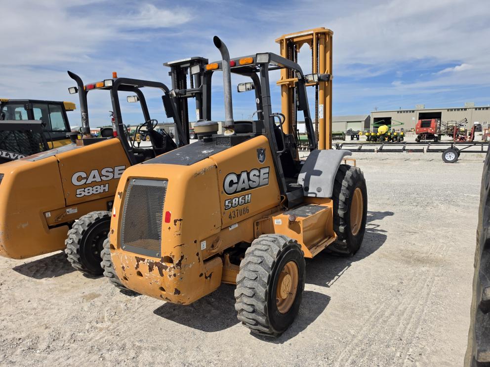 Image for 2012 Case 586H