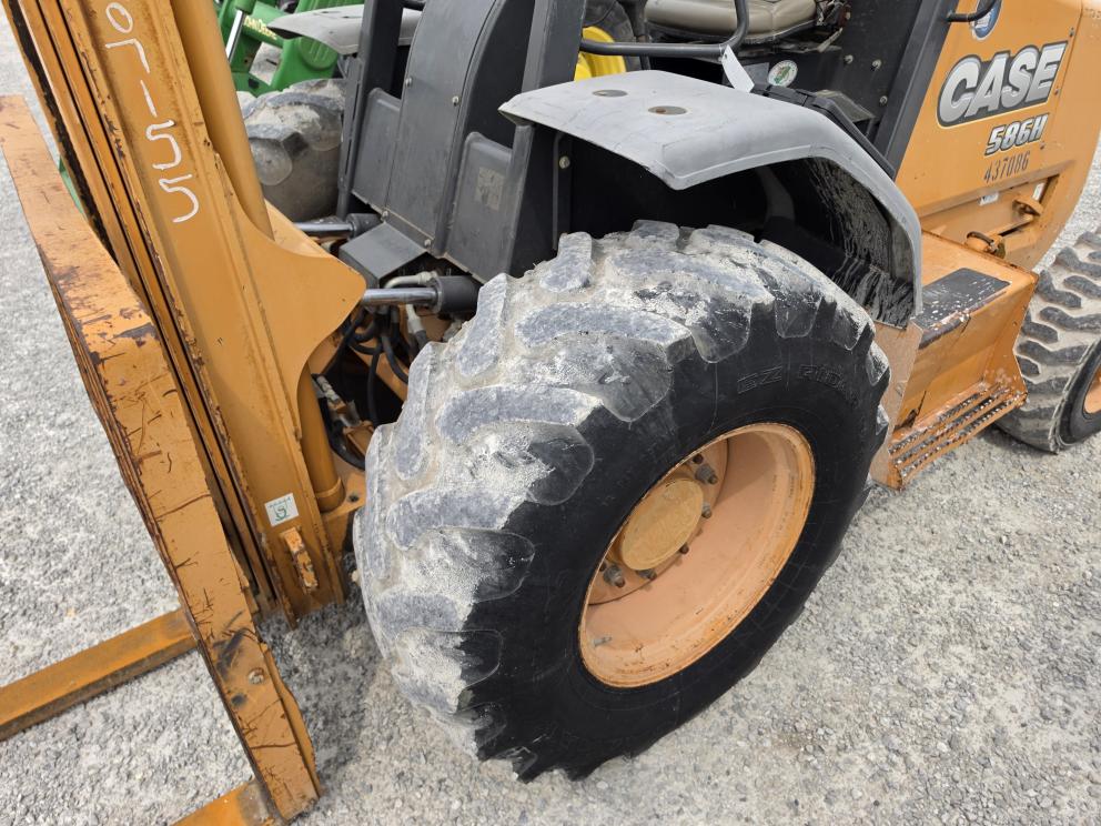 Image for 2012 Case 586H