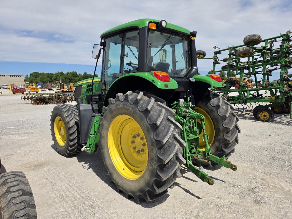 Image for 2014 John Deere 6140M