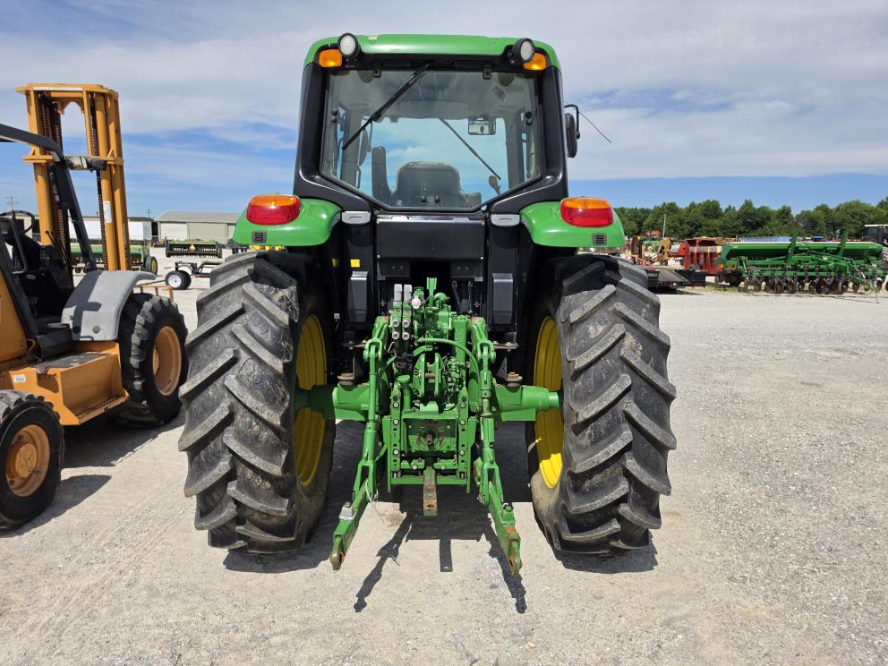 Image for 2014 John Deere 6140M