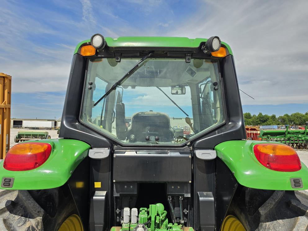 Image for 2014 John Deere 6140M