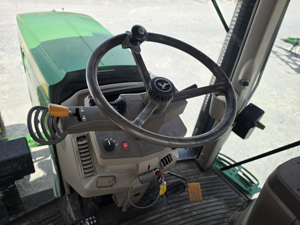 Image for 2014 John Deere 6140M