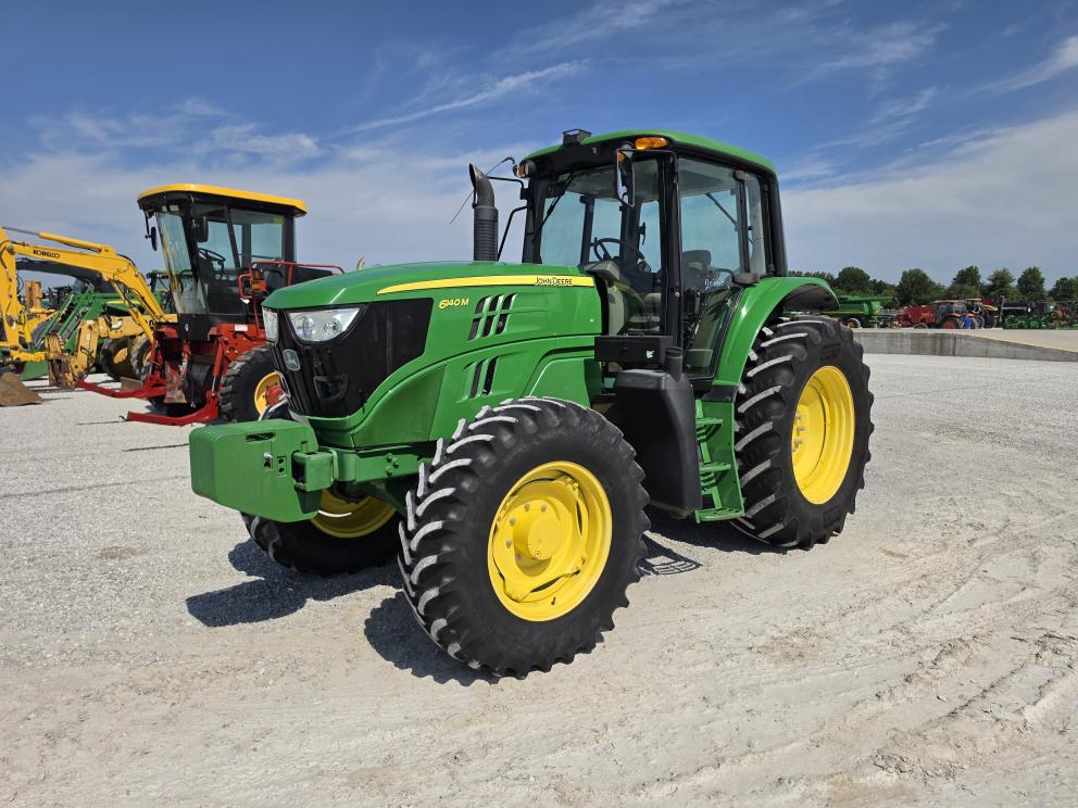 Image for 2014 John Deere 6140M