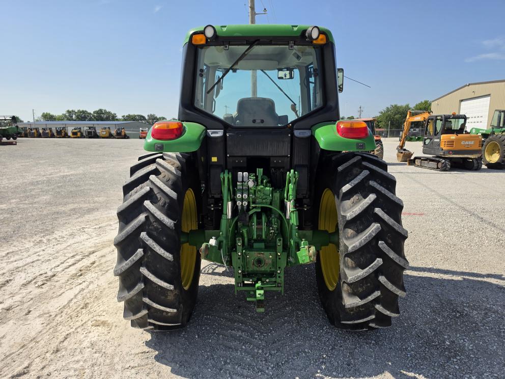 Image for 2014 John Deere 6140M