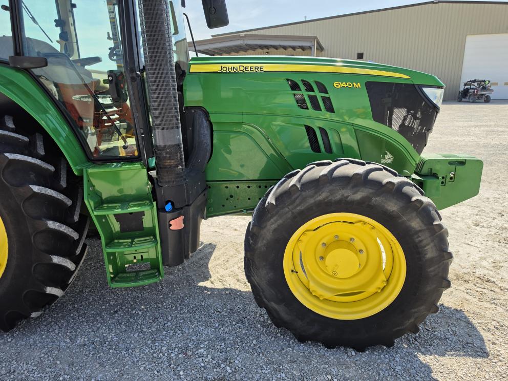 Image for 2014 John Deere 6140M