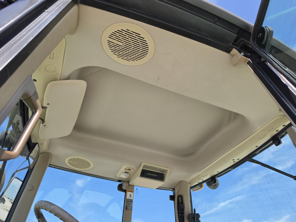 Image for 2014 John Deere 6140M