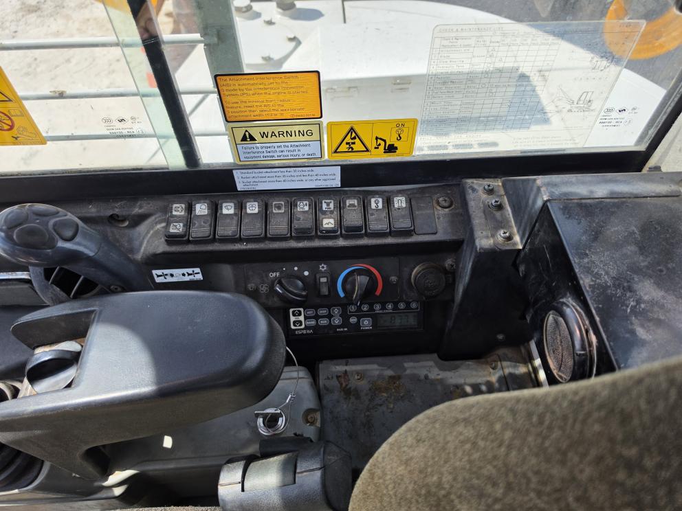 Image for 2016 Takeuchi TB280FR