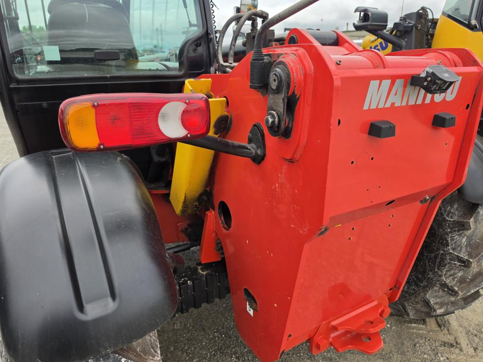 Image for 2022 Manitou MT933 75D