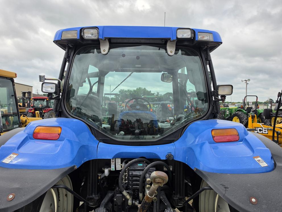 Image for 2004 New Holland TS115A