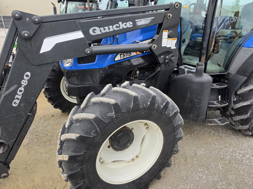 Image for 2004 New Holland TS115A