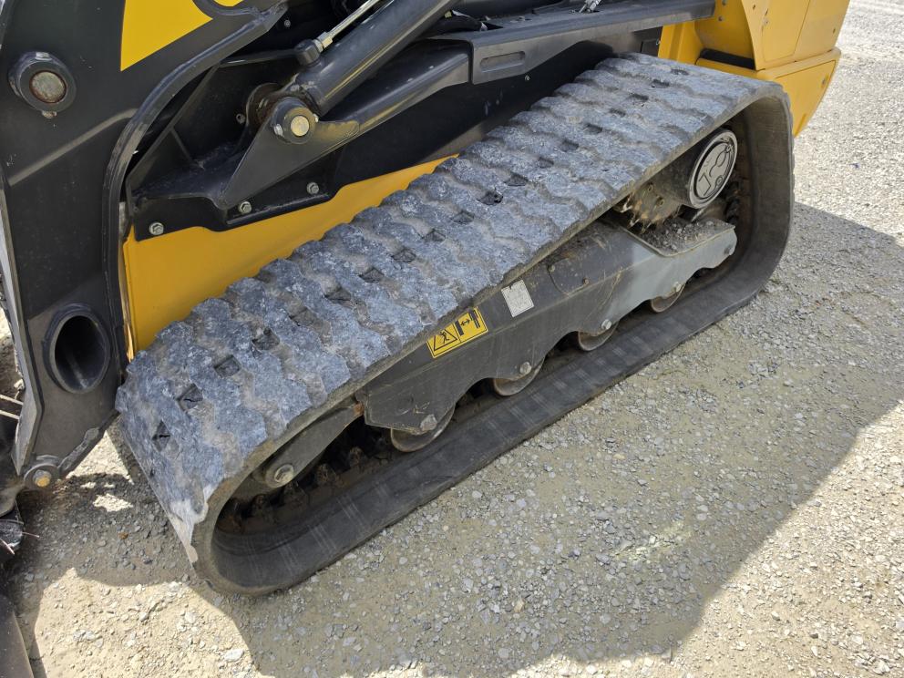 Image for 2021 New Holland C345