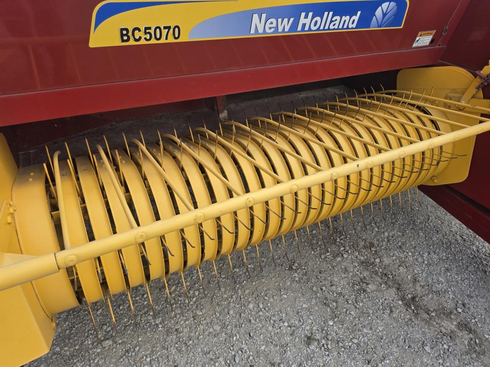 Image for 2016 New Holland BC5070