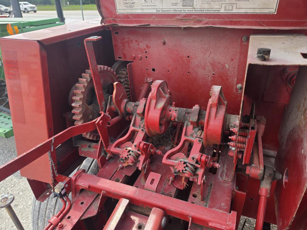 Image for 2016 New Holland BC5070