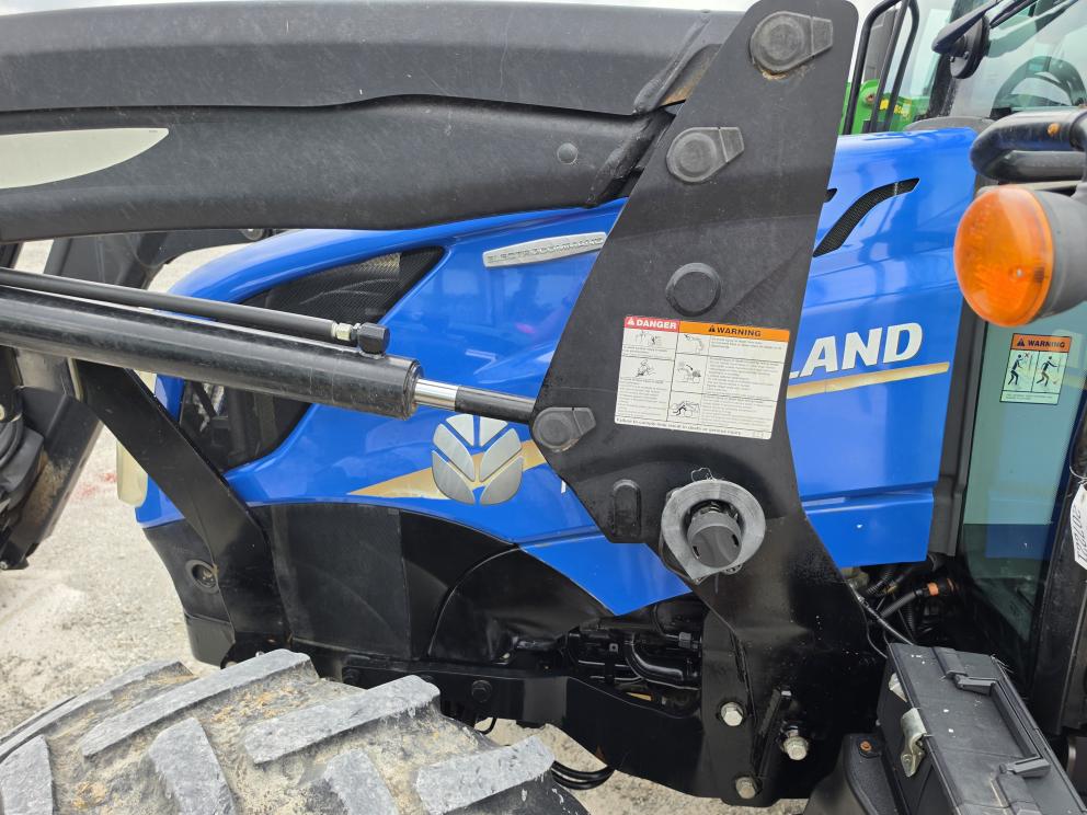Image for 2017 New Holland T5.110