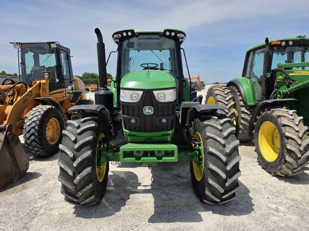 Image for 2022 John Deere 6155M