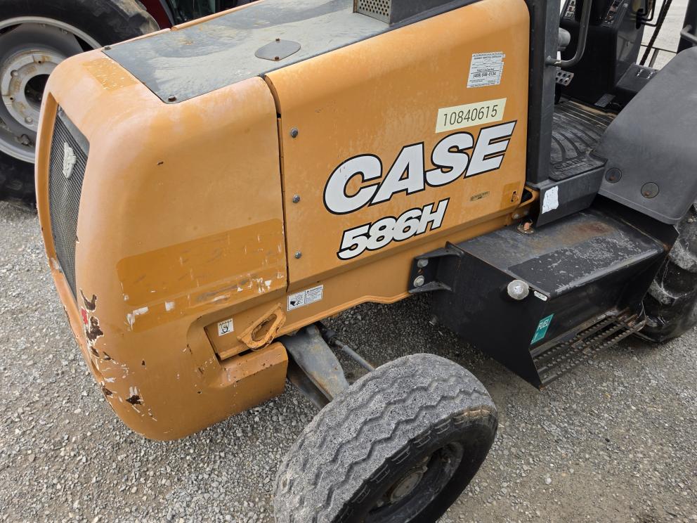 Image for 2018 Case 586H