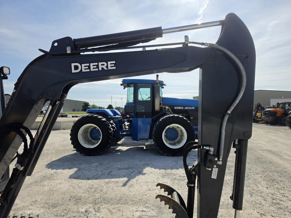 Image for 2023 John Deere 35 P-Tier