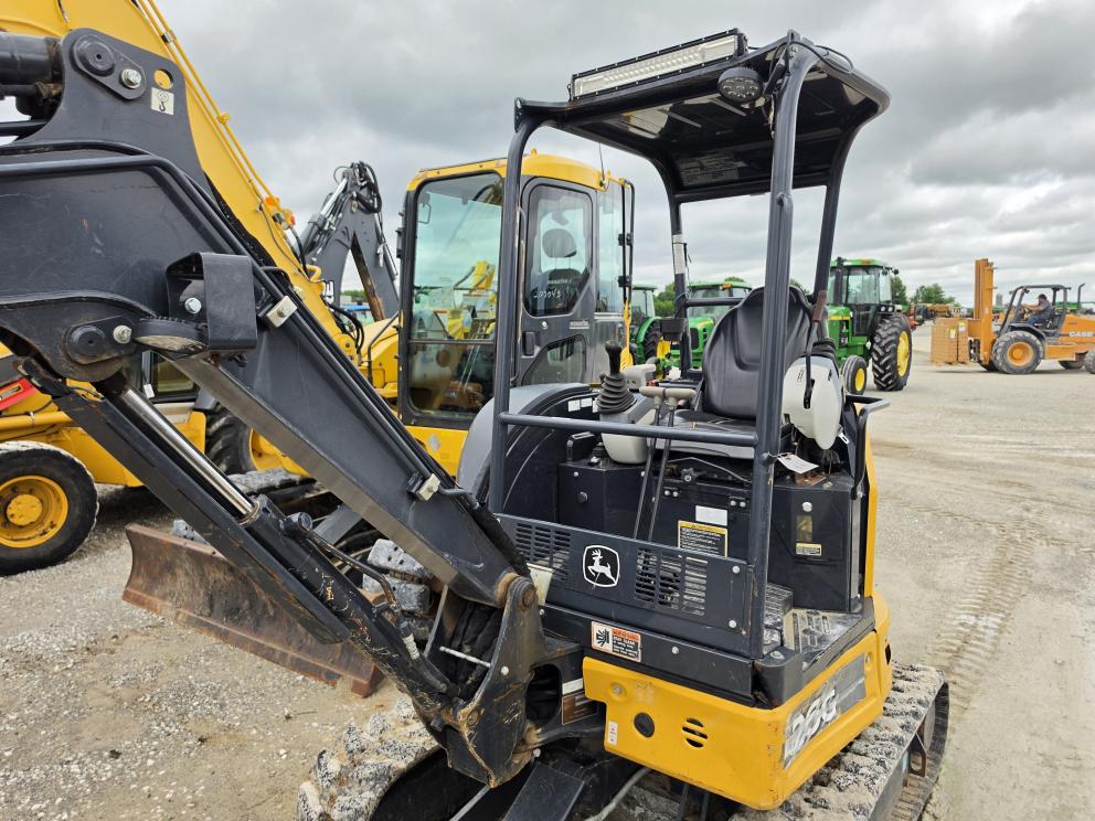 Image for 2018 John Deere 26G