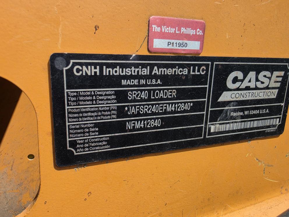 Image for 2015 Case SR240
