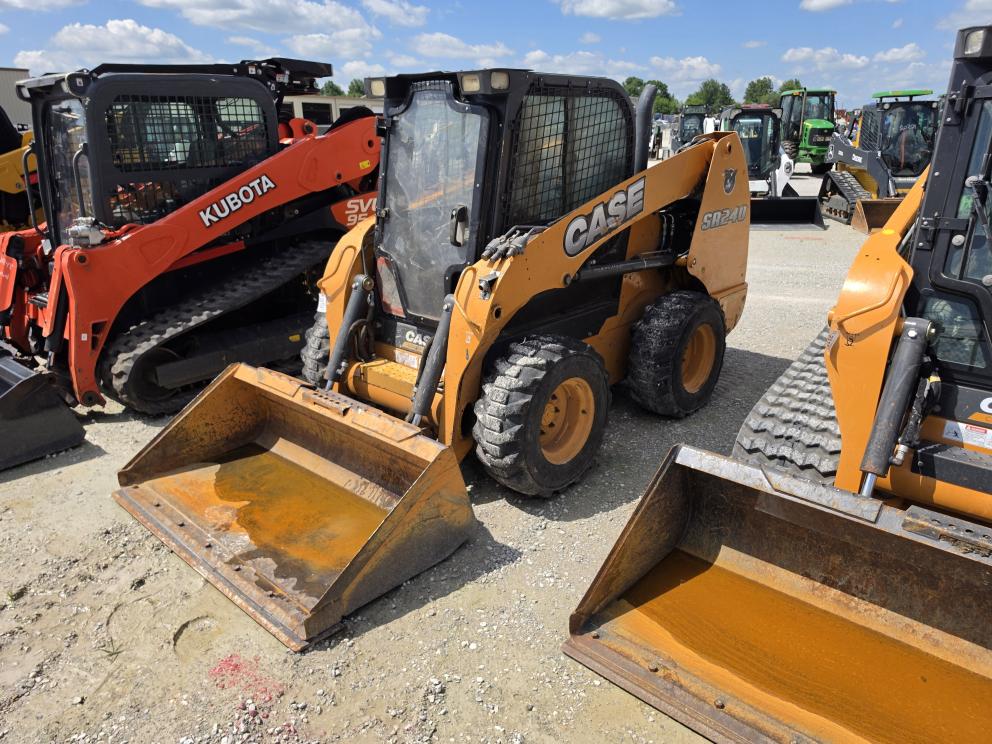 Image for 2015 Case SR240