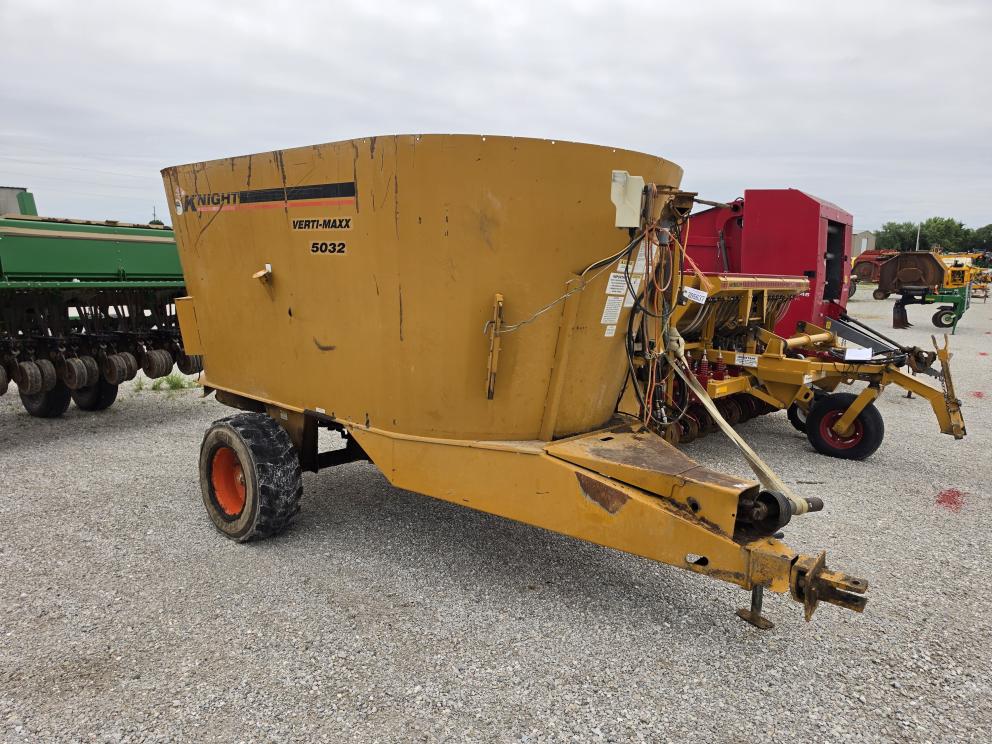 Image for 2009 Kuhn-Knight 5032