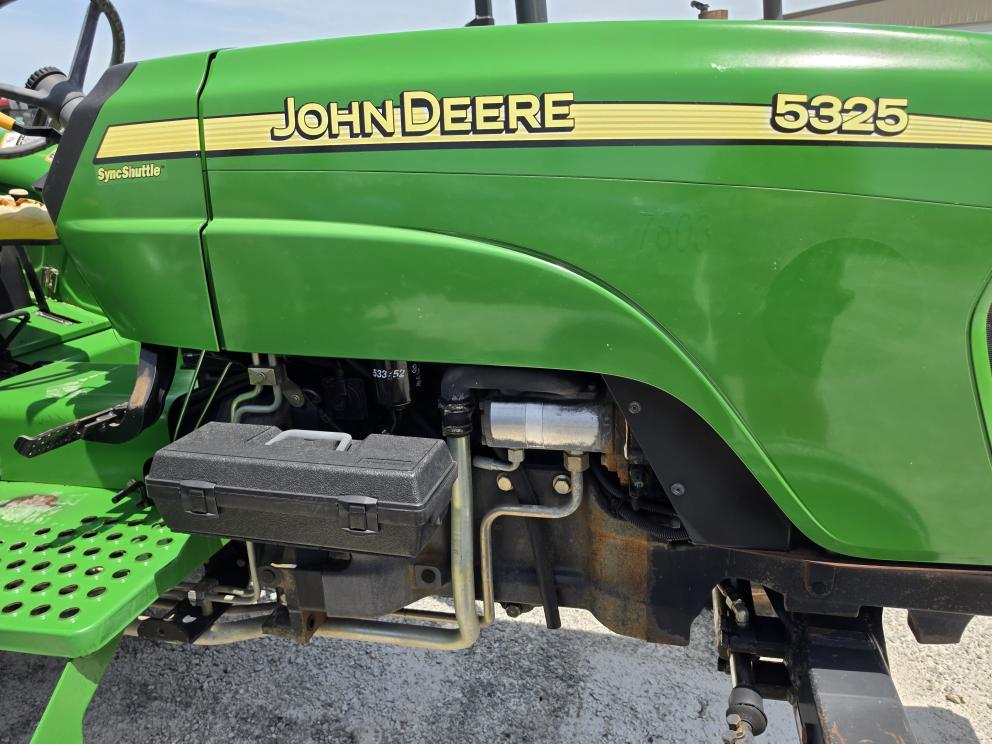 Image for 2006 John Deere 5325