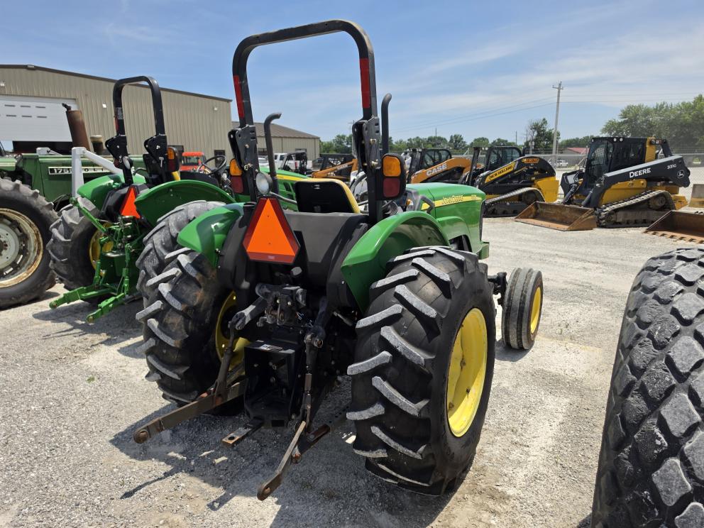 Image for 2006 John Deere 5325