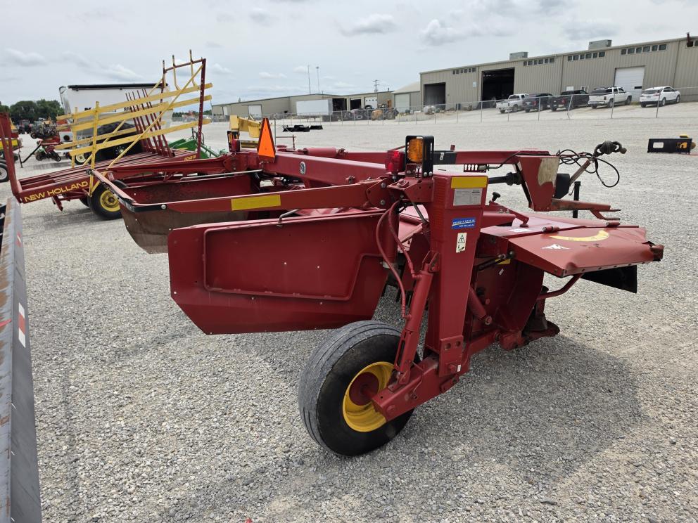 Image for 2016 New Holland H7330